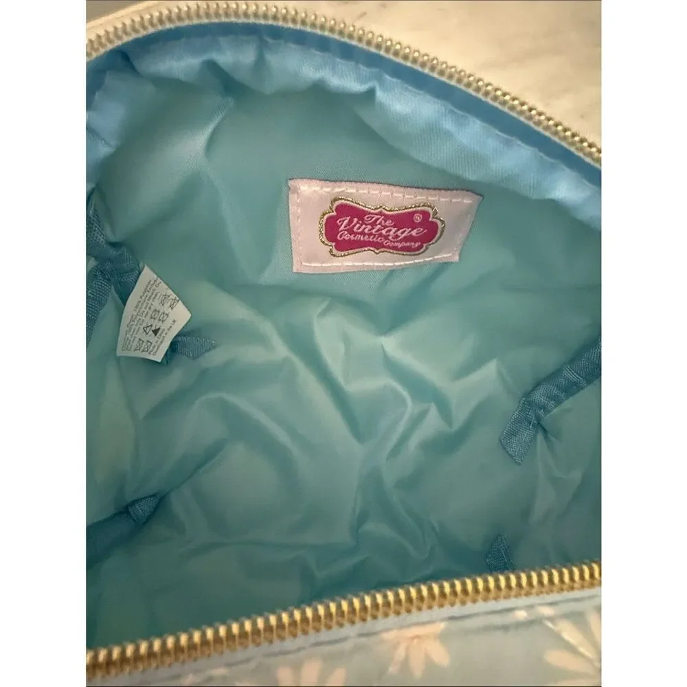 Quilted Daisy Toiletry & Makeup Bag by The Vintage Cosmetic Company